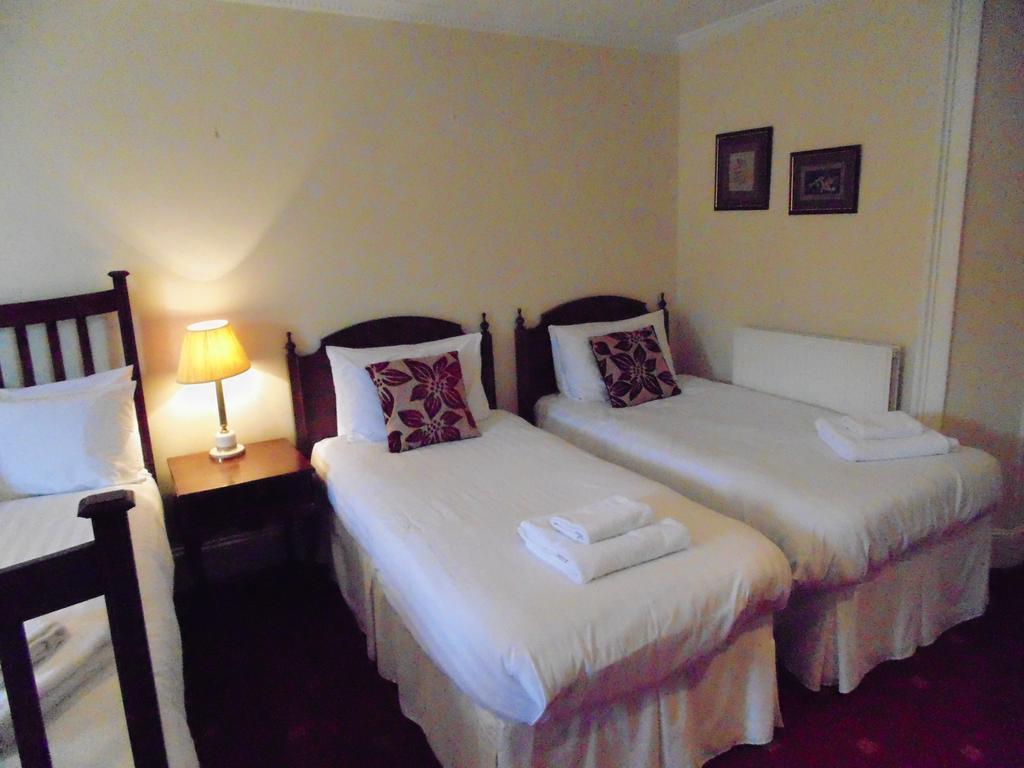 Cedar Inn Edinburgh Ngoại thất bức ảnh