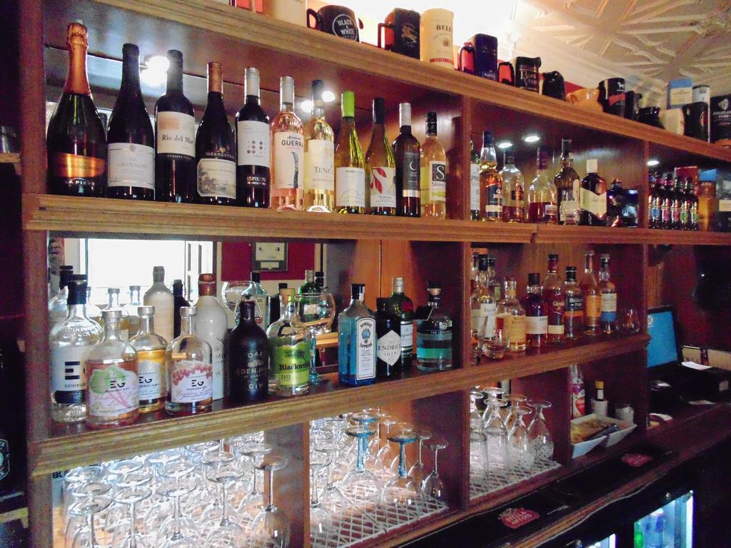 Cedar Inn Edinburgh Ngoại thất bức ảnh