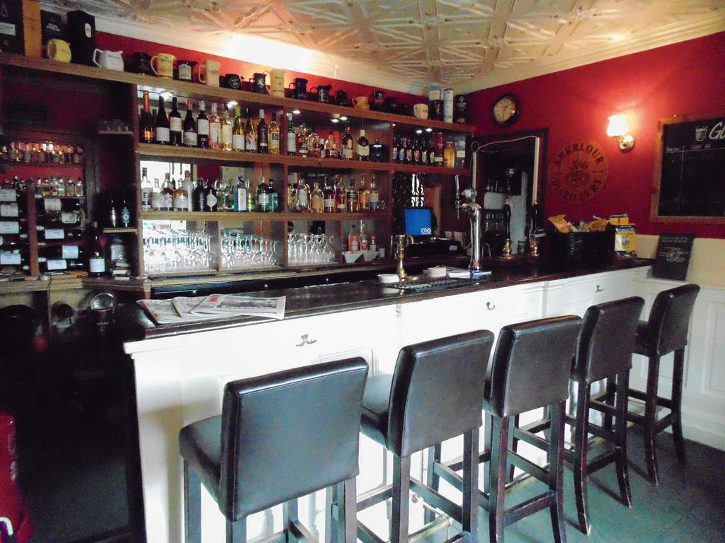 Cedar Inn Edinburgh Ngoại thất bức ảnh