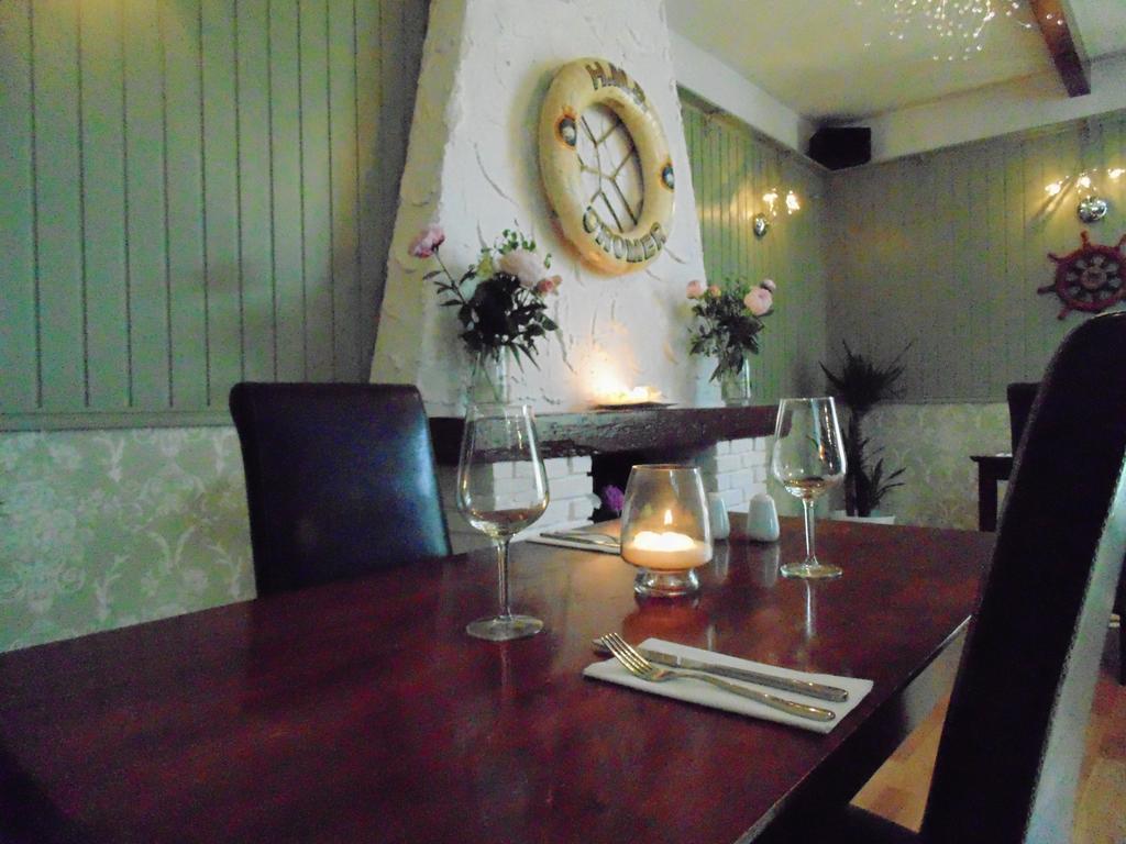 Cedar Inn Edinburgh Ngoại thất bức ảnh