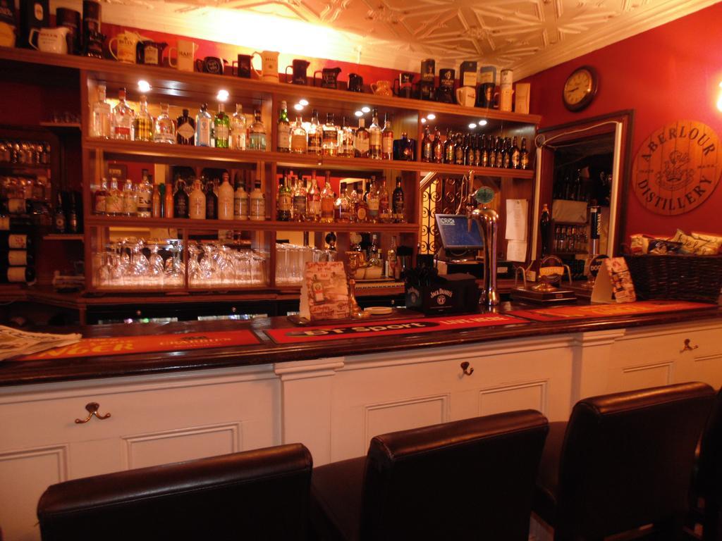 Cedar Inn Edinburgh Ngoại thất bức ảnh