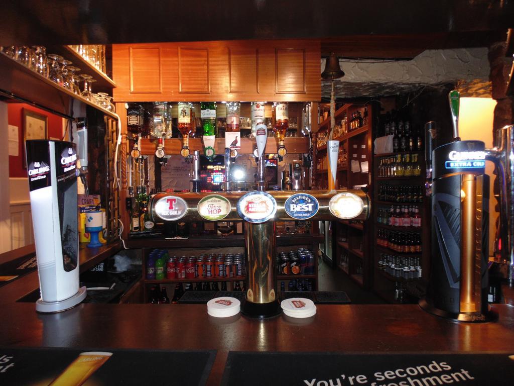 Cedar Inn Edinburgh Ngoại thất bức ảnh