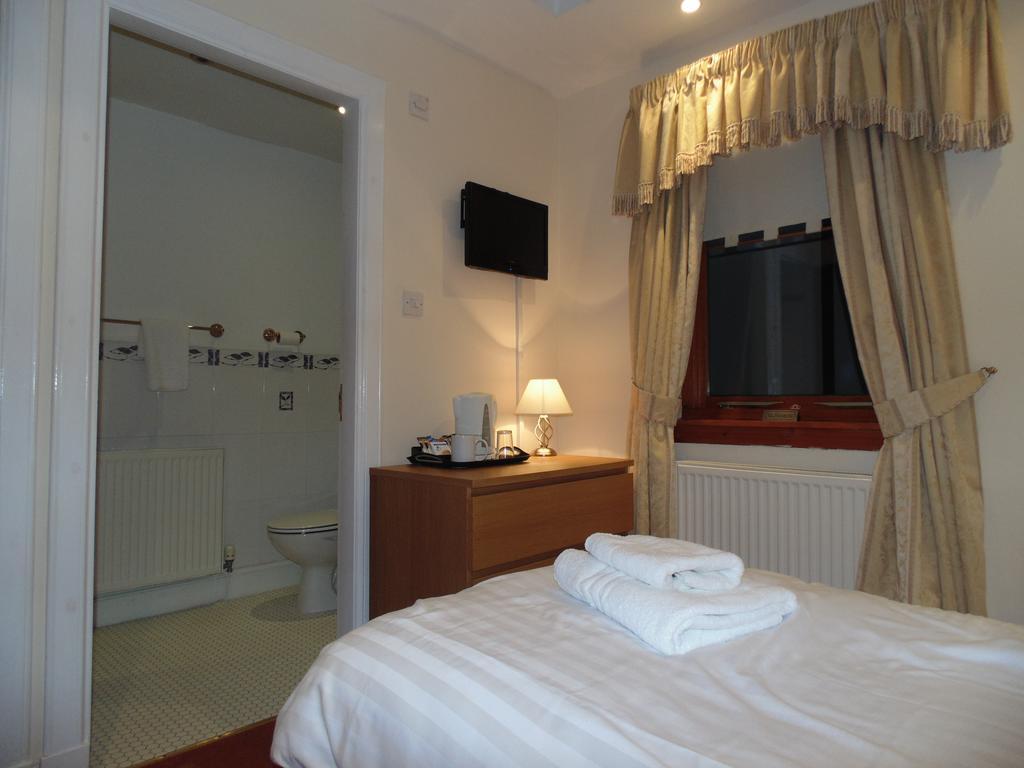 Cedar Inn Edinburgh Phòng bức ảnh