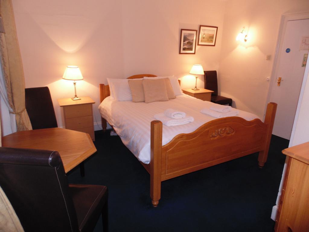 Cedar Inn Edinburgh Ngoại thất bức ảnh