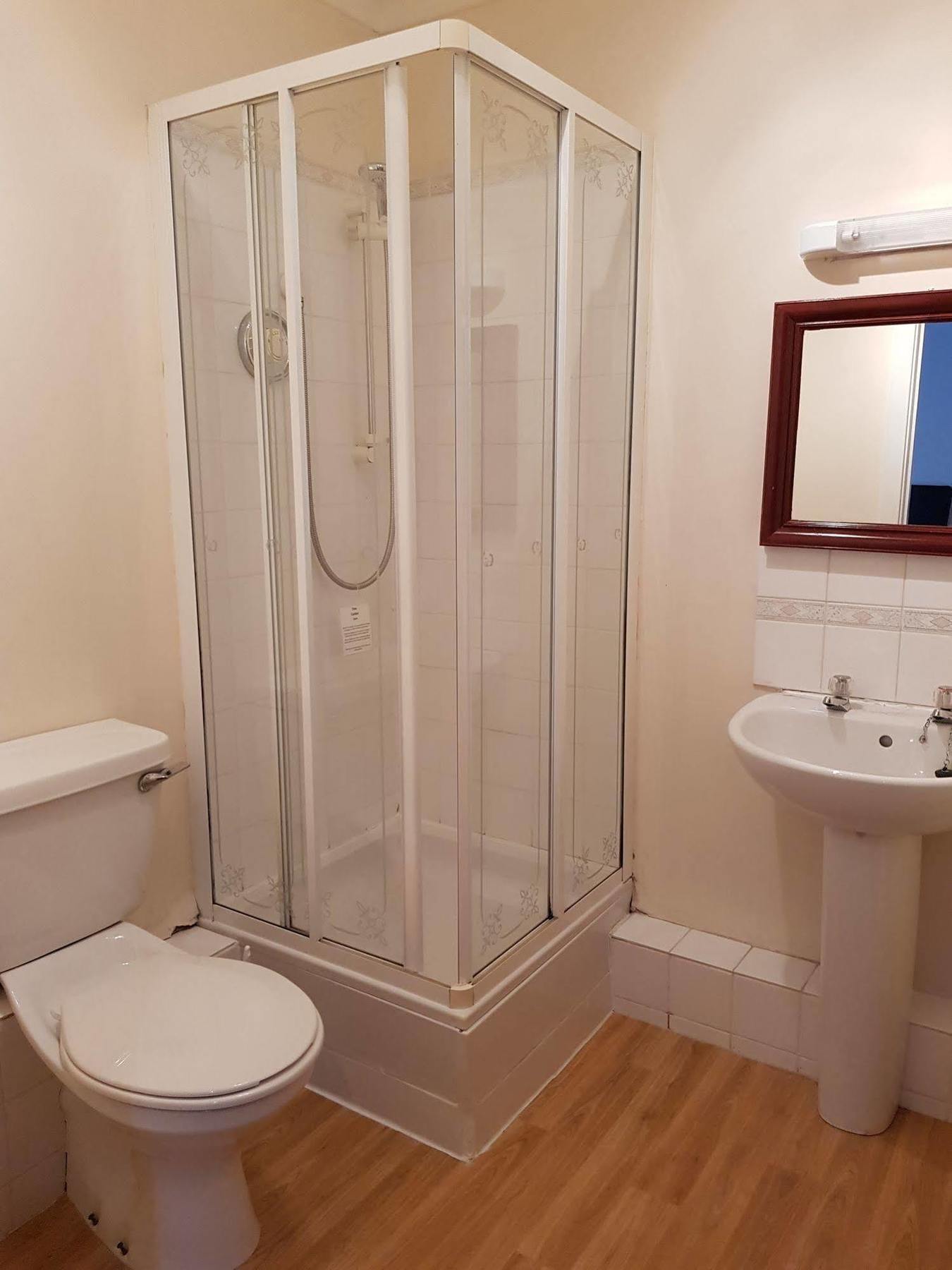 Cedar Inn Edinburgh Ngoại thất bức ảnh
