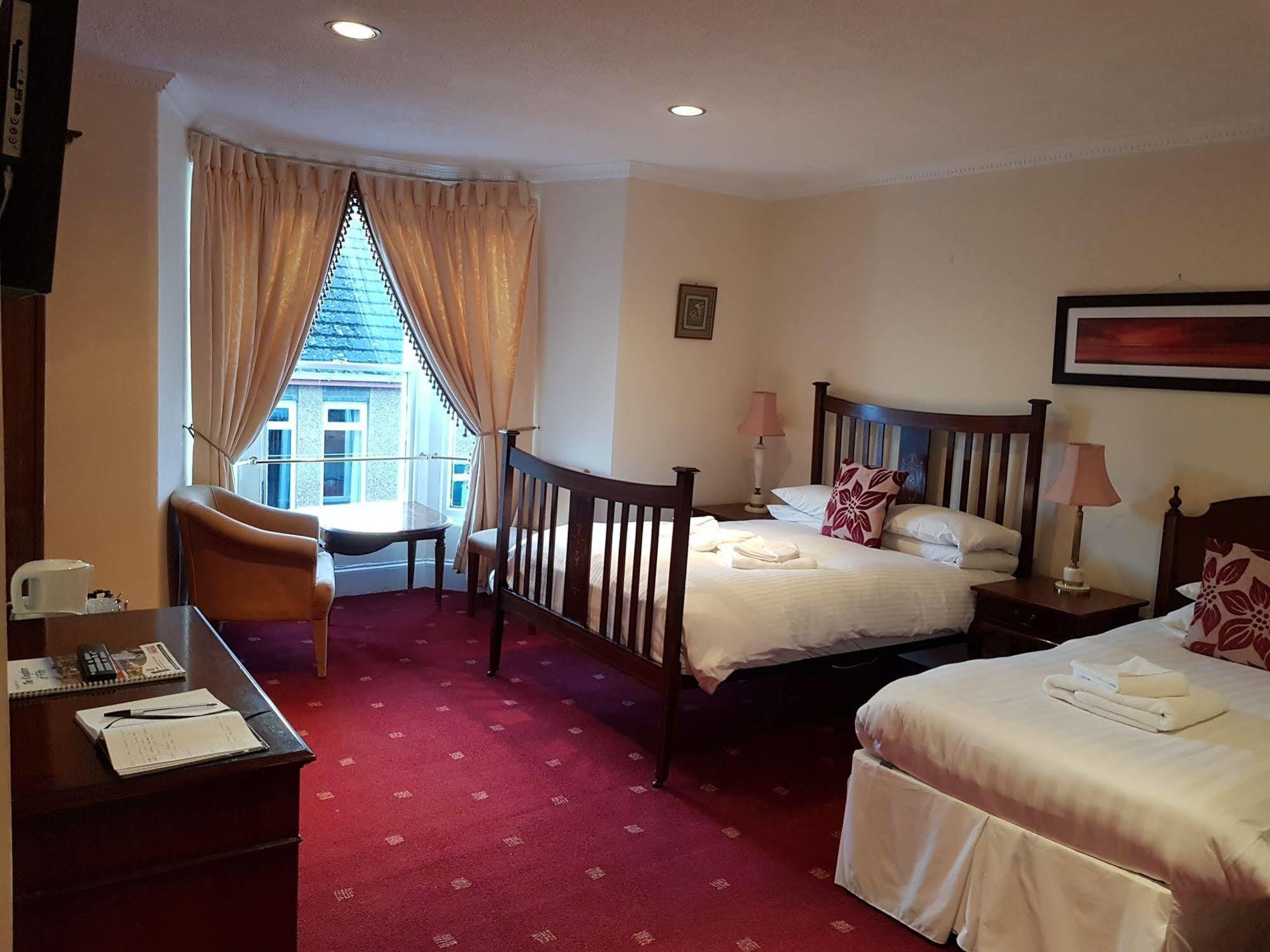 Cedar Inn Edinburgh Ngoại thất bức ảnh