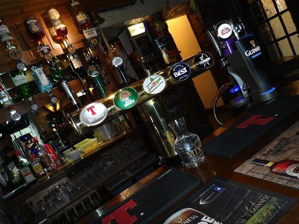 Cedar Inn Edinburgh Ngoại thất bức ảnh